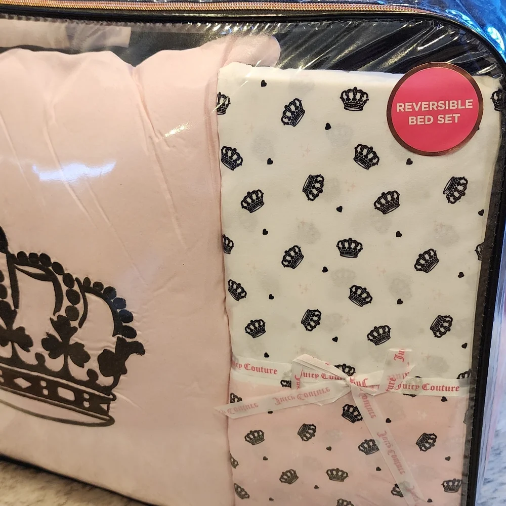 Juicy Couture Reversible 8 Piece King Size Designer Bed Set New